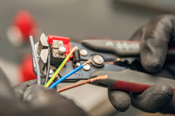 Best Affordable Emergency Electrician  in Soh Weber, UT
